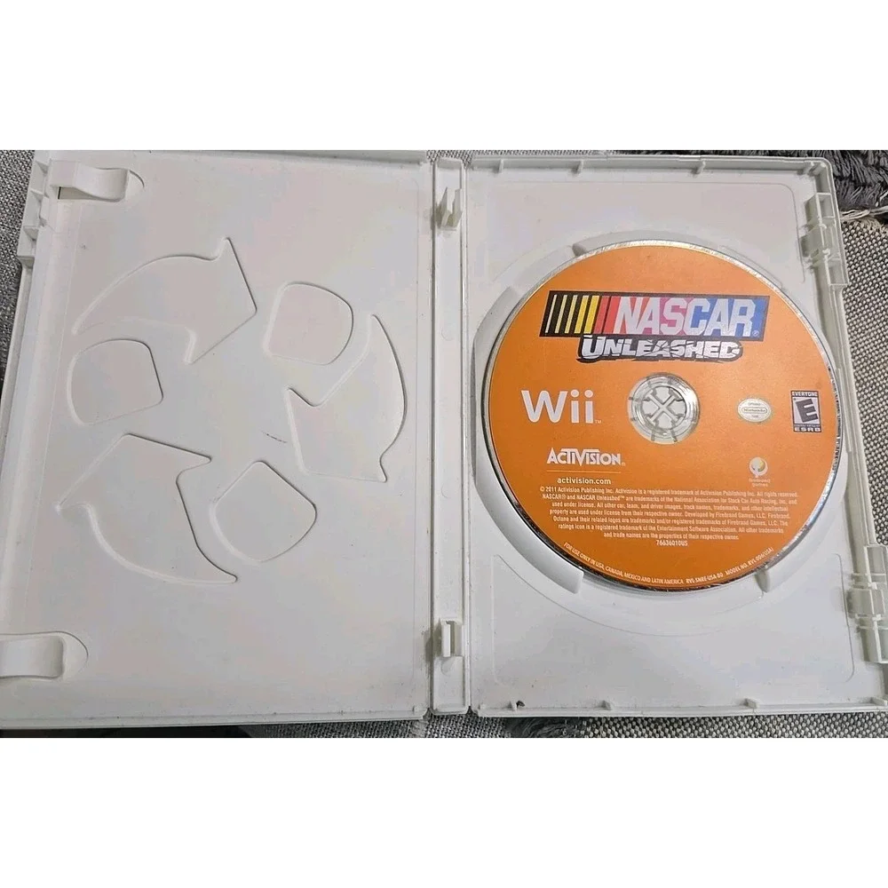 Nitendo Wii Games:SegaBassFishing(2006),Nascar Unleashed(2006)